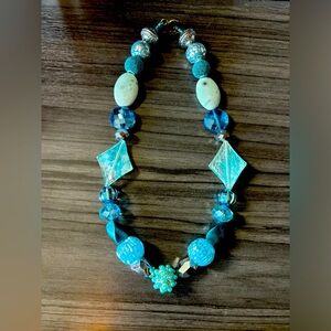 Jesse James beaded necklace. 19 inches total length. Toggle clasp.